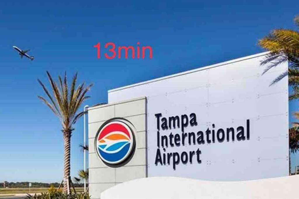 Grey Novo Studio + Free-Parking&Wifi Tampa Bagian luar foto