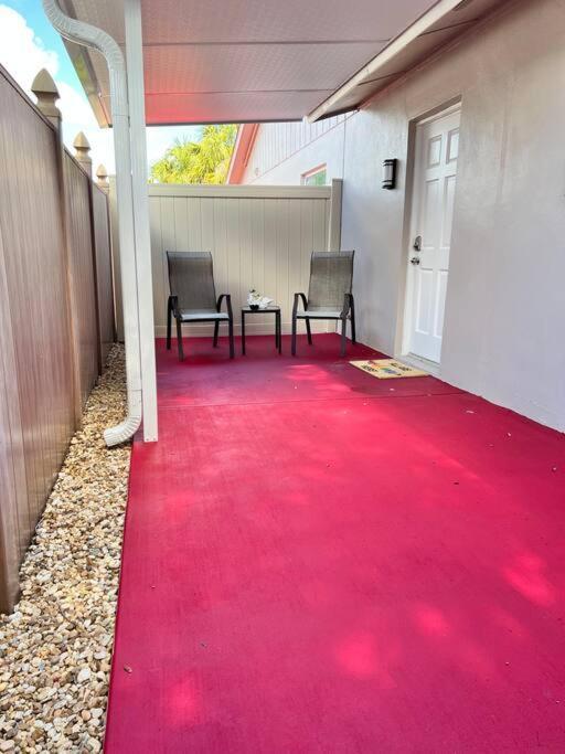 Grey Novo Studio + Free-Parking&Wifi Tampa Bagian luar foto